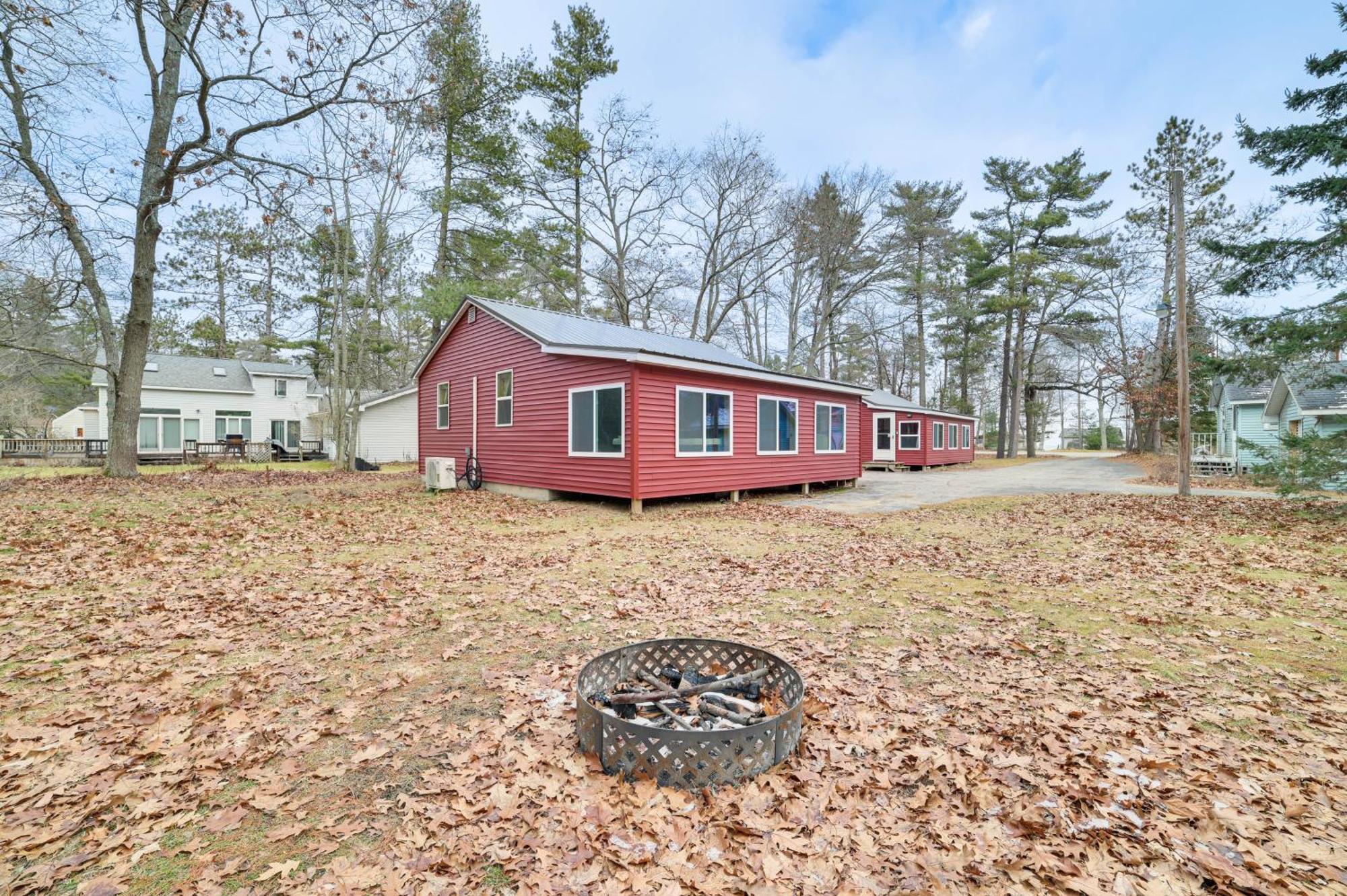 Scenic Evans Hideaway Steps To Lake Huron! Oscoda Exterior foto